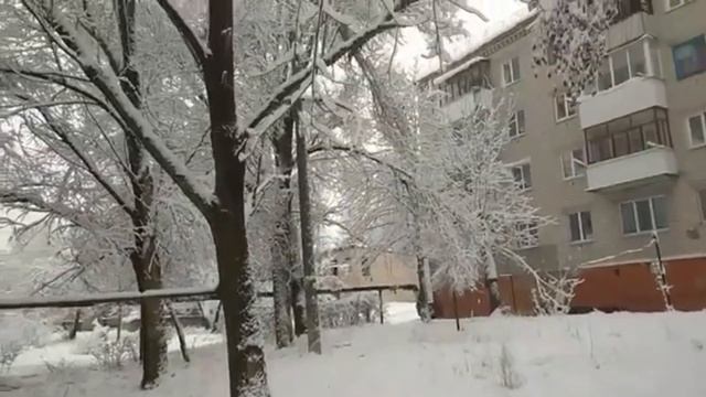 ASMR хруст снега. Звуки снега смотреть онлайн