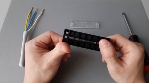 Клеммник силовой 25А (винтовой зажим)