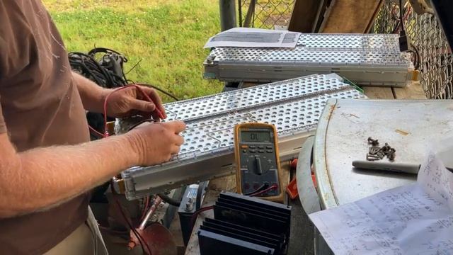 Tesla 12v Model S Module Modification 24 volt to 12 volt смотреть онлайн