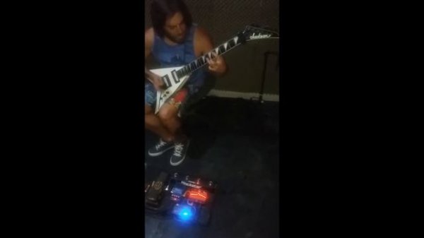 Jackson JS32 King V White Black Bevels Testing