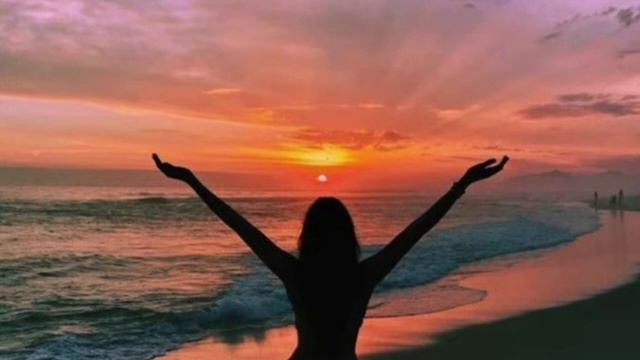 Simon Le Grec-Romantic Moments #simonlegrec #sunrisesun #romanticmoments #saxophone #саксофон #sax смотреть онлайн