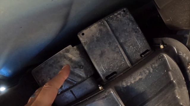 Cutting My Tacoma to Make It Whole Again смотреть онлайн