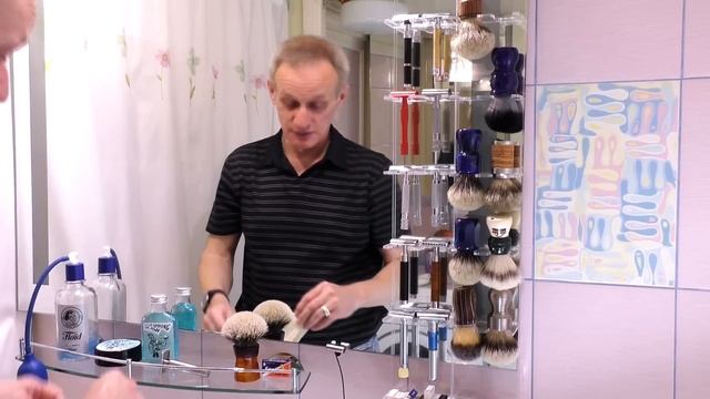 Guerrilla от Wolfman Razors, барсук YAQI, RazoRock BLUE BARBERSHOP | Бритьё с HomeLike Shaving