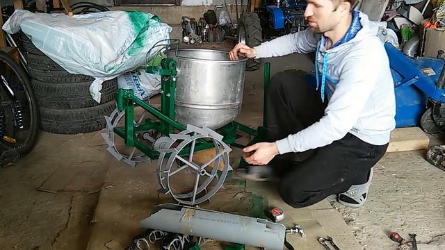 Картоплесаджалка для мотоблока своїми руками смотреть онлайн