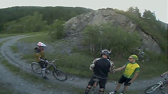 Спуск с Чикета группой. смотреть онлайн