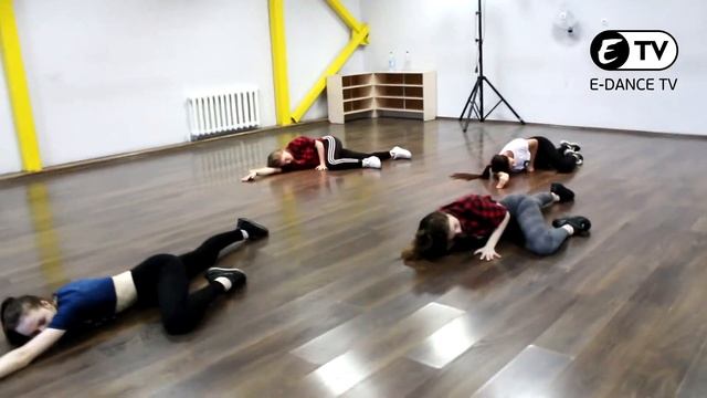 IOWA - Бьёт бит танец | Хореография с мастер-класса | Студия танец E-DANCE смотреть онлайн