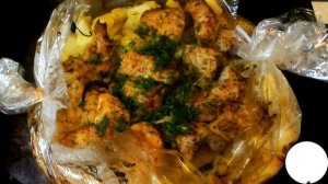 Шашлык в духовке с картофелем в рукаве