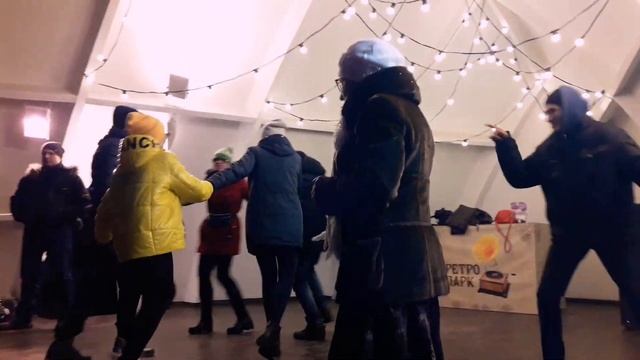 А я ревную тебя!!!??Танцы в парке Горького!!!??Харьков 2022 смотреть онлайн
