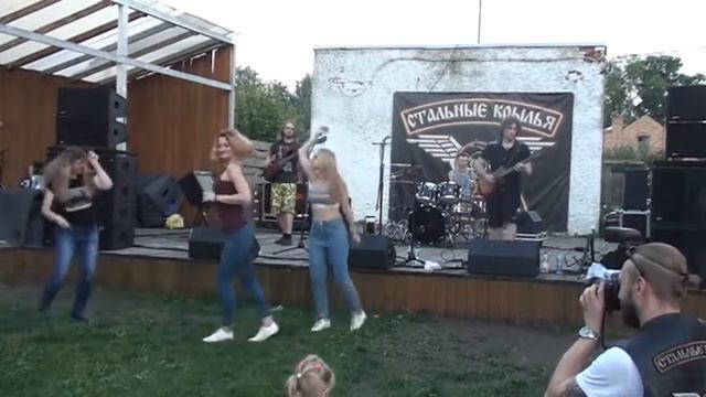 Инструментал (кавер-версия игрового трека из Battle Toads & Double Dragon) смотреть онлайн