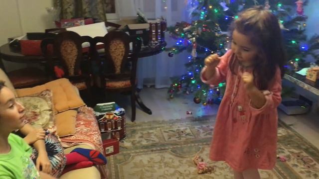 Дуэт сестрёнок / Sisters' duet смотреть онлайн