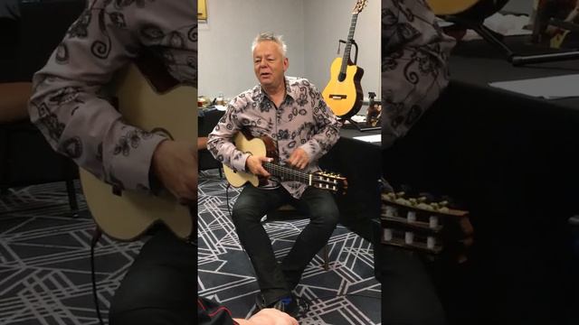 Tommy Emmanuel - CAAS 2018 - Cowboy's Dream.. & more - 4 смотреть онлайн