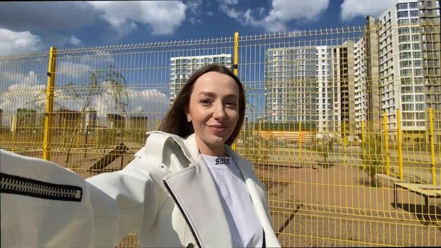 Прогулка по кварталу Северная Америка в Минск Мир. Аэровокзал. смотреть онлайн