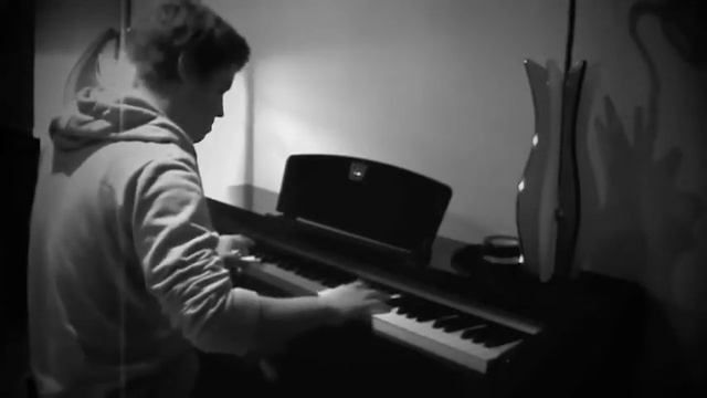 Beyonce - Halo (Piano Cover).wmv смотреть онлайн