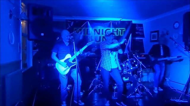 Midnight Sun - Are You Ready - Trumpet Inn Evesham 24.10.15 смотреть онлайн