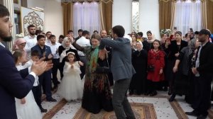 ТАРКИ СВАДЬБА!СЫН ПРИГЛАСИЛ МАМУ НА ТАНЕЦ!Видеограф Муслим Камбулатов тел:89285802662