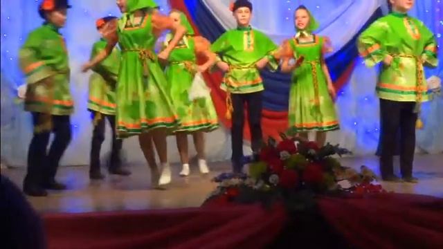 русский народный танец Кадриль... смотреть онлайн