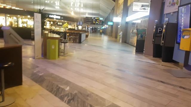Gothenburg Landvetter Airport смотреть онлайн