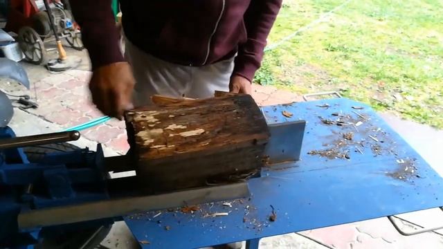 Если колете дрова колуном, то это видео для вас. смотреть онлайн