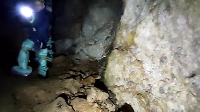 Интересная железорудная пещера XIV века. Диггеры-новички будут в восторге! Пещера СТАЦИОНАР. смотреть онлайн