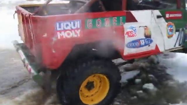 Уаз ломает лед смотреть онлайн