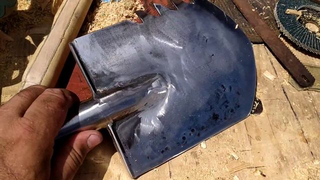 Саперная лопата из рамной пилы 2 часть.Sapper shovel from a frame saw 2 part. смотреть онлайн