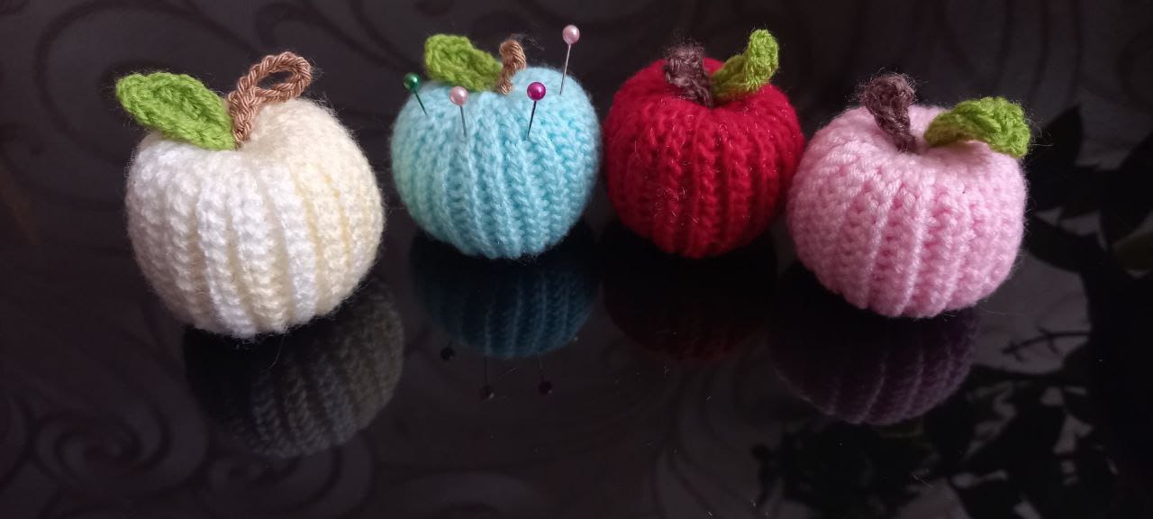 ЯБЛОЧКО - ИГОЛЬНИЦА КРЮЧКОМ _ ПОДРОБНЫЙ МАСТЕР КЛАСС (720p).mp4 смотреть онлайн