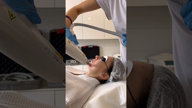 Лечение пигментации White gloss - избавляет от застойных и пигментных пятен | клиника GEN87 смотреть онлайн