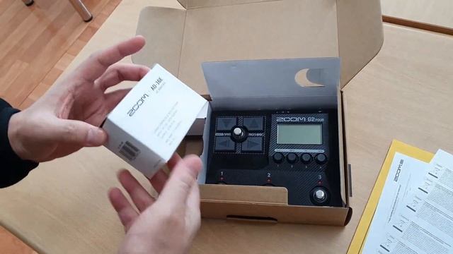 ZOOM G2 FOUR unboxing смотреть онлайн