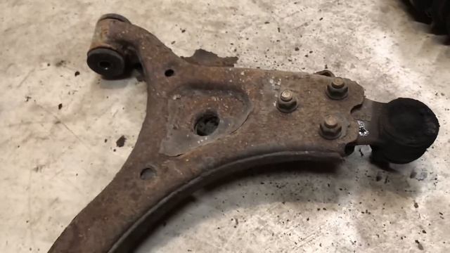 Lower Control Arm Rusted Apart смотреть онлайн