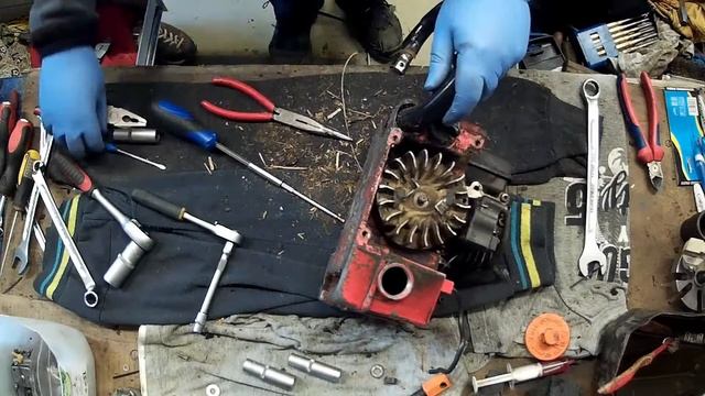 Disassembly of Jonsered 510 SP chainsaw for spare parts Бензопила Джонсеред 510 на запчасти смотреть онлайн