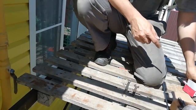 Установка козырька. Как закрепить конструкцию к вент фасаду. смотреть онлайн