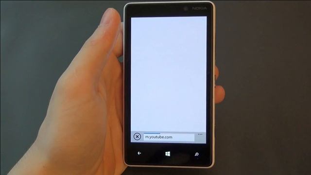 Обзор Nokia Lumia 820 - Почти флагман от Nokia смотреть онлайн