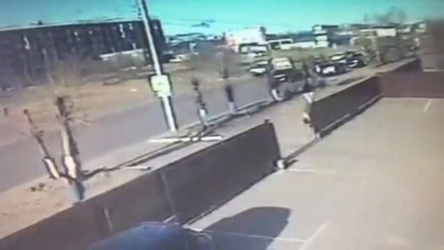 В Улан-Удэ попавшая под колёса «скорой» девушка была в наушниках смотреть онлайн
