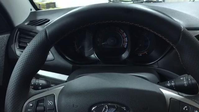 Дистанционный запуск двигателя Лада Веста с помощью брелка автомобильной охранной системы Starline смотреть онлайн