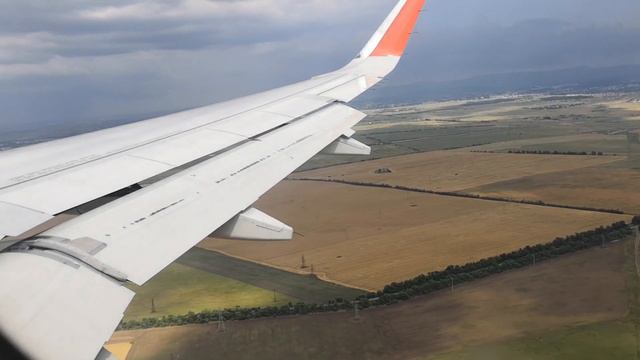 Посадка в аэропорту Симферополь 23.06.2019 SU 1628 VP-BLN смотреть онлайн