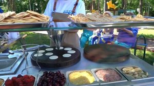 Готовим блины на блинной станции "Лакомка" вместе с Алишером Халиловым