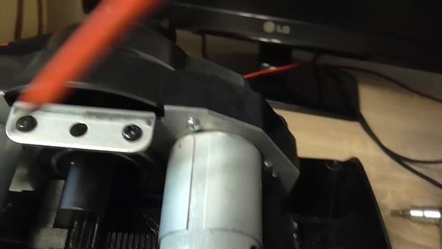 КАК УБРАТЬ ЛЮФТ В РУЛЕ LOGITECH G27 ПОЧЕМУ ЛЮФТИТ РУЛЬ смотреть онлайн