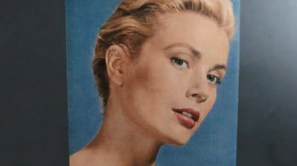 HOLLYWOOD GLAMOUR TRIBUTE #11-"HOLLYWOOD AND THE FEMININE FORM DIVINE"