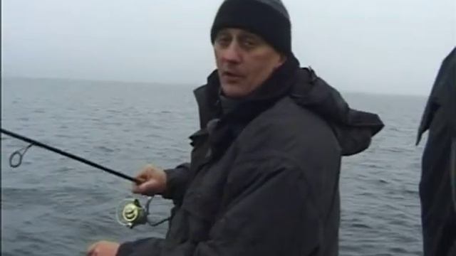 Зимняя ловля судака с лодки смотреть онлайн