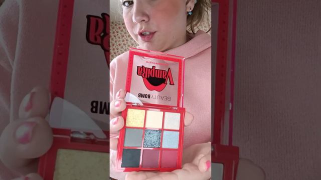 Самая лучшая Палетка Beauty Bomb!!!!!!!! Просто советую всем смотреть онлайн