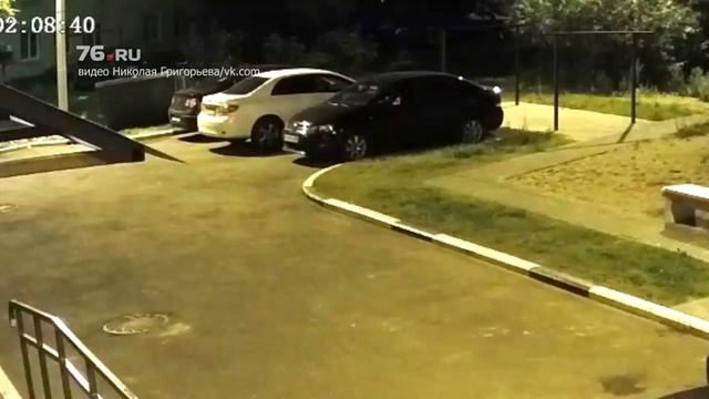 В Ярославле сожгли три иномарки смотреть онлайн