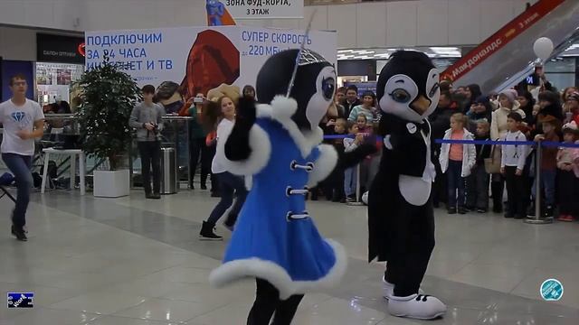 ЗеWork. Вкусный репортаж. #15 "День Рождения Деда Мороза в Челябинске 18 ноября 2016" смотреть онлайн