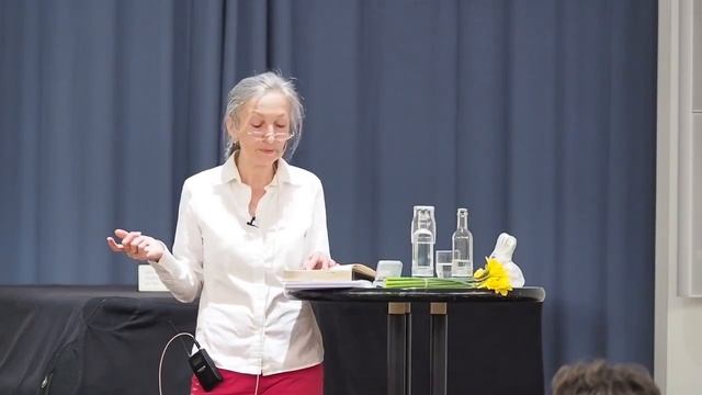 Faust Teil I, Johann Wolfgang Von Goethe. Bespechung: Petra Urban.