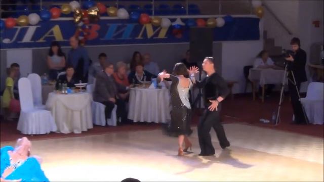 Бал-2013 М+Взр La Эдуард Юнец - Лиза Заборщикова "Дуэт УГТУ" смотреть онлайн