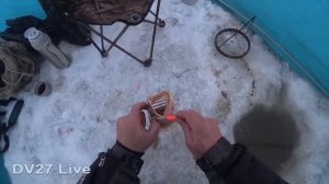 Зимняя рыбалка на резинку на Амуре