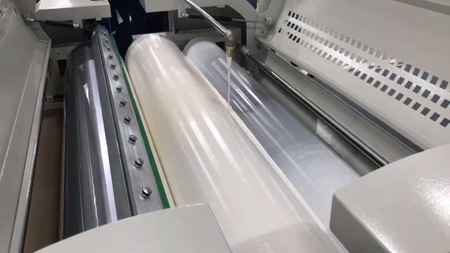 НОЙНЕР представляет вальцовую покраску на линии PURETE. Промывка вала смотреть онлайн