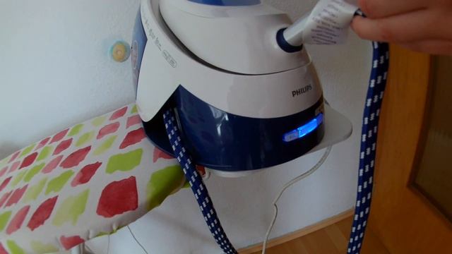 Philips PerfectCare Performer Dampfbügelstation GC 8711/20 смотреть онлайн