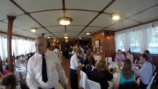 Французкая вечеринка на теплоходе Москва смотреть онлайн