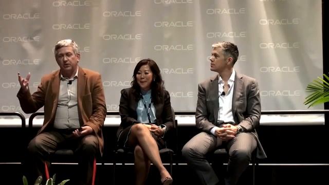 Briefings Michel Van Woudenberg, Vice President CRM APAC and Doug Hughes, VP Apps APAC, Oracle смотреть онлайн