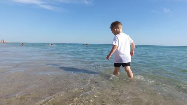 Пляж комплекса «Золотые пески» в Евпатории смотреть онлайн